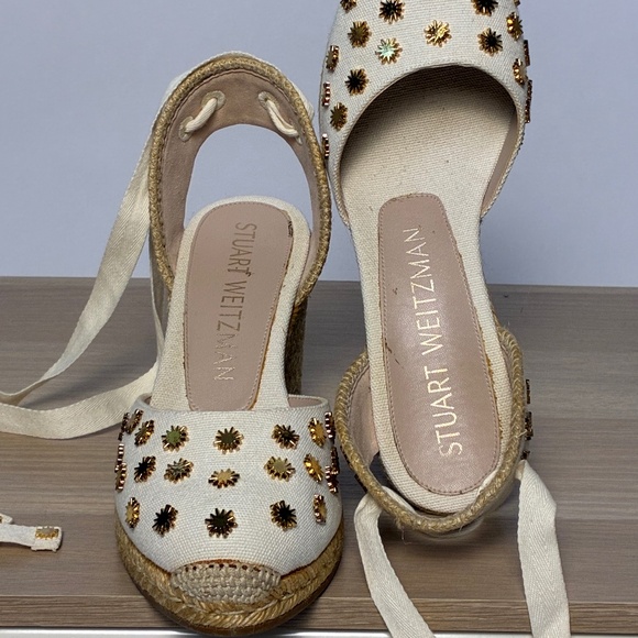Stuart Weitzman Cream and Gold Espadrilles - Picture 2 of 6